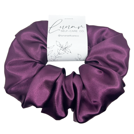 VIOLET SATIN SCRUNCHIE